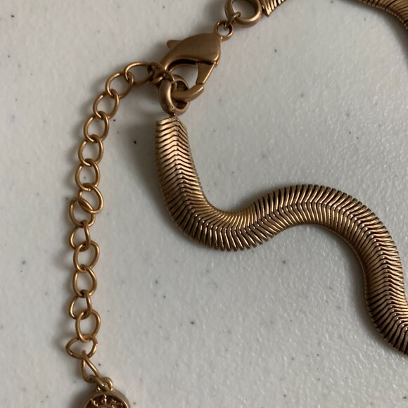 Vintage Gold-Tone Statement Necklace – 17” Snake Chain with Large Round Pendant - Picture 8 of 13